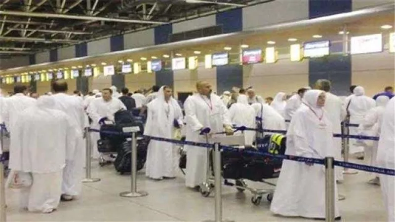 مطار القاهرة يستعد لاستقبال أول فوج من الحجاج