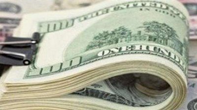 إيران تتشاور مع بغداد حول استخدام الريال بدلا من الدولار
