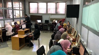 جامعة طنطا تجرى امتحان إلكترونى تجريبى لطلاب كلية الطب