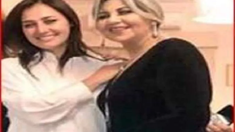 بوسي شلبي تنشر صور لحلا شيحة.. وتعلق: 