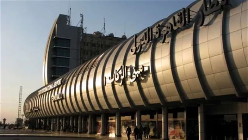 وفاة مصري بالخارج يتسبب في موجة غضب ضد شركات الطيران