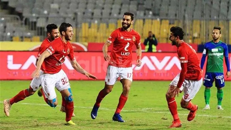 الأهلي في رحلة تضييق الخناق على 