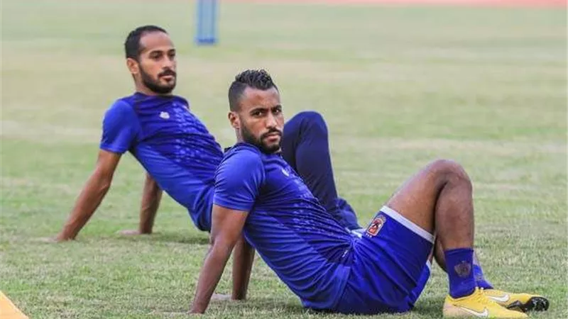 سليمان وعاشور يستكملان برنامجهما التأهيلي في الأهلي