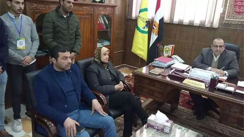 لقاء بين نائب محافظ شمال سيناء ونقيب عام التمريض