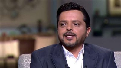 هنيدي يصوب ركلة جزاء أمام أعين «ريفالدو وبويول» (فيديو)