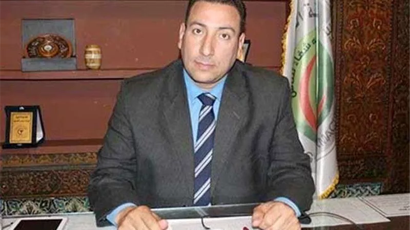 بعد حبسه 3 سنوات.. واقعة الصحفيين القشة التي قسمت عرش محيي عبيد