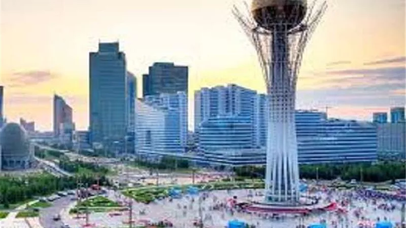 رئيس الوزراء: البرج الأخضر معجزة هندسية تعبر عن مصر الحديثة