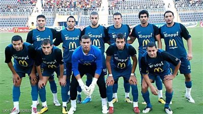 عجائب الدوري.. مدافع إنبي يحرس مرمى فريقه أمام المصري