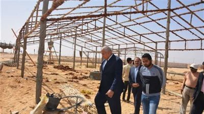 بالصور.. محافظ الوادي الجديد يتفقد إنشاء حديقة حيوان بالخارجة