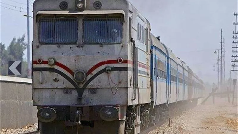 تفاصيل مواعيد 13 قطارًا بخط الصعيد بداية من الجمعة
