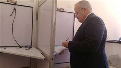 «الخشت» يدلي بصوته بالانتخابات الرئاسية بالجيزة