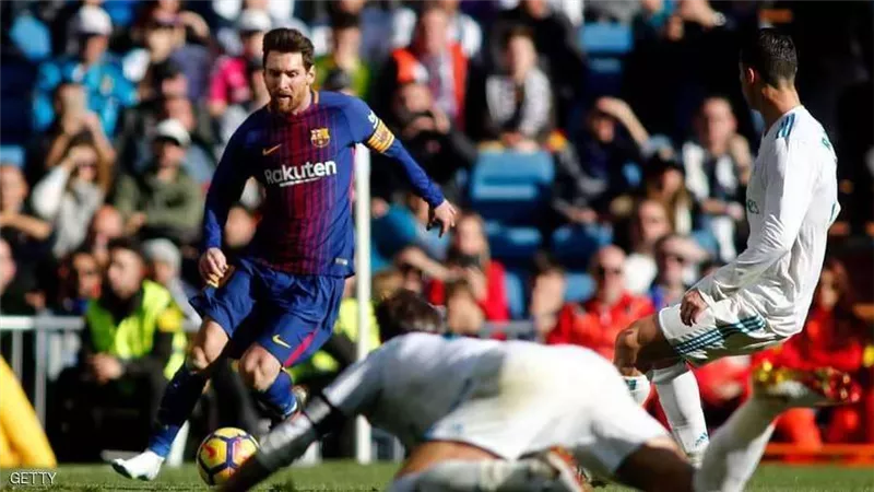 الاتحاد الإسباني يعلن تغيير حكم كلاسيكو برشلونة وريال مدريد
