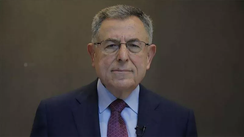 رئيس وزراء لبنان السابق: اتهامي بالفساد من جانب حزب الله 