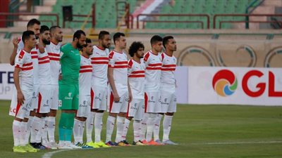 رئيس الزمالك يحفز اللاعبين قبل السفر إلى أنجولا