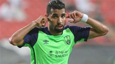 العين الإماراتي يطلب مؤمن زكريا