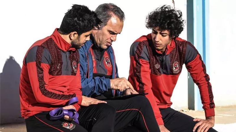 محاضرة فيديو للاعبي الأهلي مساء اليوم قبل مواجهة بتروجيت