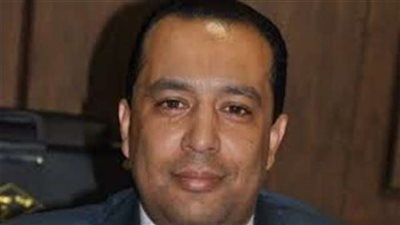 'المترو': انبعاث دخان من مجرى الكابلات بمحطة الشهداء