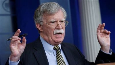 مستشار الأمن القومي الأمريكي: نسعى للحشد لإزاحة مادورو سلميًا