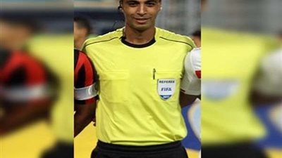 أمين عمر حكمًا لمباراة الأهلي وبتروجيت