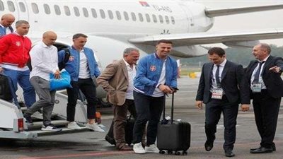 بالصور.. لحظة وصول منتخب صربيا إلى روسيا