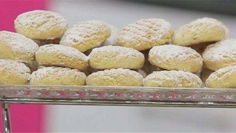 طريقة عمل كعك العيد بـ”الجبنة” والزبدة