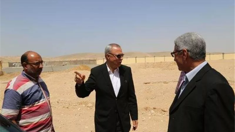 الهجان ورئيس جامعة جنوب الوادى يتفقدان المنشات الخدمية بمدينة قنا الجديدة
