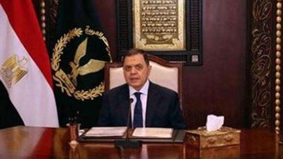 وزير الداخلية الجديد يجتمع بالقيادات والمساعدين لمتابعة تنفيذ استراتيجية العمل الأمني خلال المرحلة الراهنة