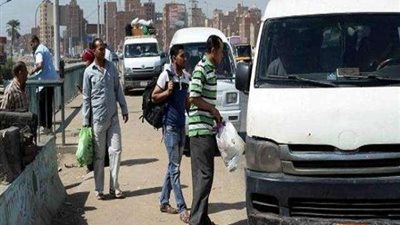 ”الهدوء والالتزام بالتسعيرة“ يسيطران على مواقف الميكروباص بعد زيادة الأسعار