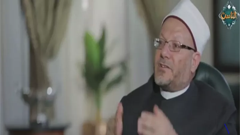 مفتي الجمهورية يوضح أسباب جمع القرآن الكريم (فيديو)