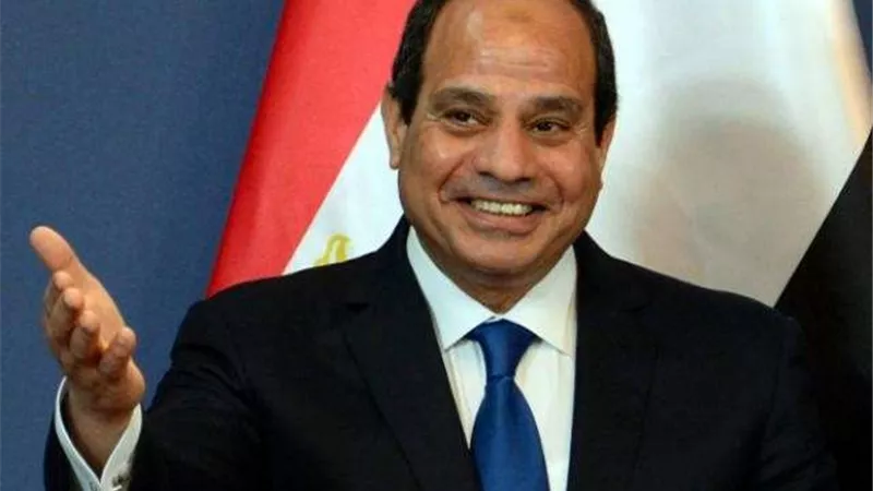 بدء احتفالية أسر الشهداء بعيد الفطر بحضور السيسي