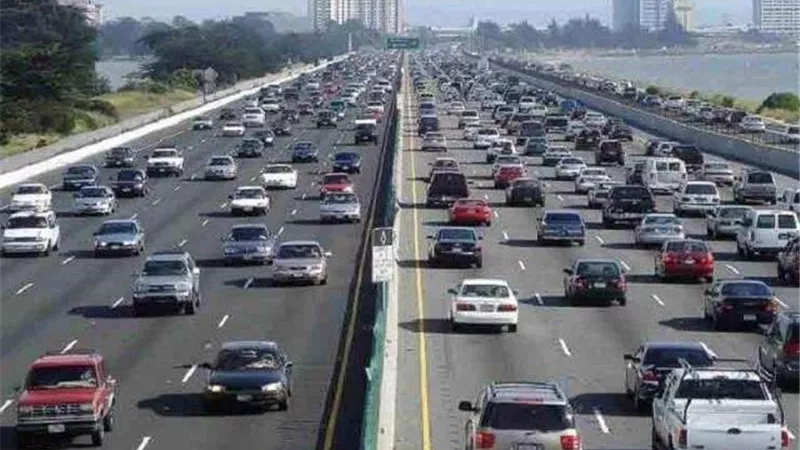 سير متوسط بجميع محاور وشوارع القاهرة والجيزة