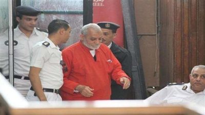 غدا.. محاكمة الشاطر وبديع في «أحداث مكتب الإرشاد»