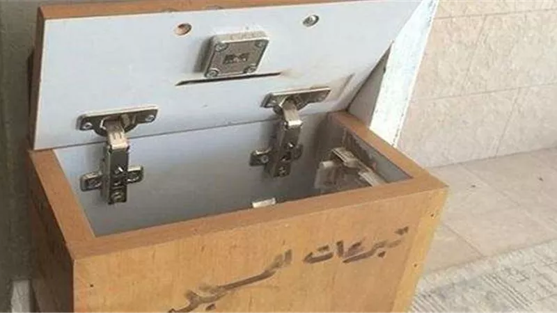في بيوت الله.. أطفال يتحولون في سن مبكر إلى لصوص (فيديو)
