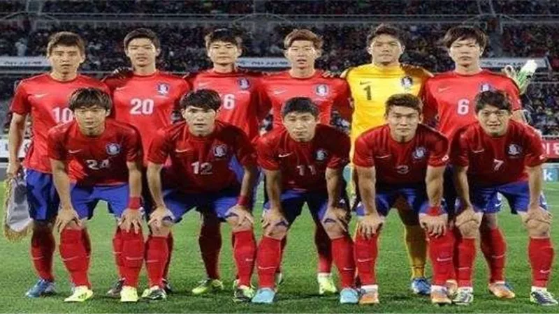 مدرب المنتخب الكوري يلجأ لحيلة غريبة قبل لقاء السويد