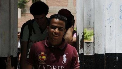انتهاء امتحان التفاضل والتكامل لطلاب الثانوية بالمنيرة