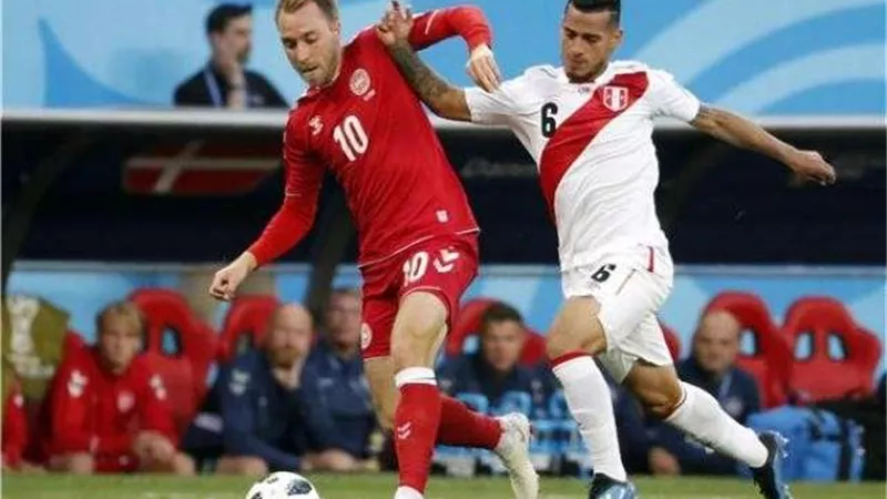 أستراليا تحقق التعادل أمام الدنمارك في الشوط الأول