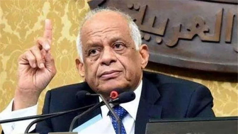 عبدالعال لـ«الوزراء»: لن توقعوا على طلبات النواب قبل منح الثقة