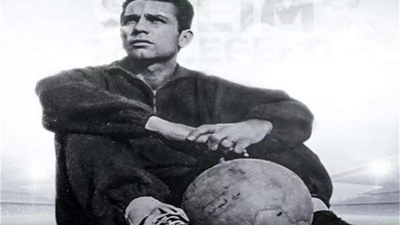 نجوم ملاعب ارتدوا عباءة التمثيل