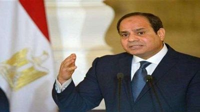 السيسي يطالب الحكومة بالعمل للنهوض بقطاع الصناعة في مصر