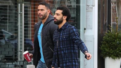 لأول مرة.. محمد صلاح يظهر داخل كافيه شهير بعد عودته من روسيا