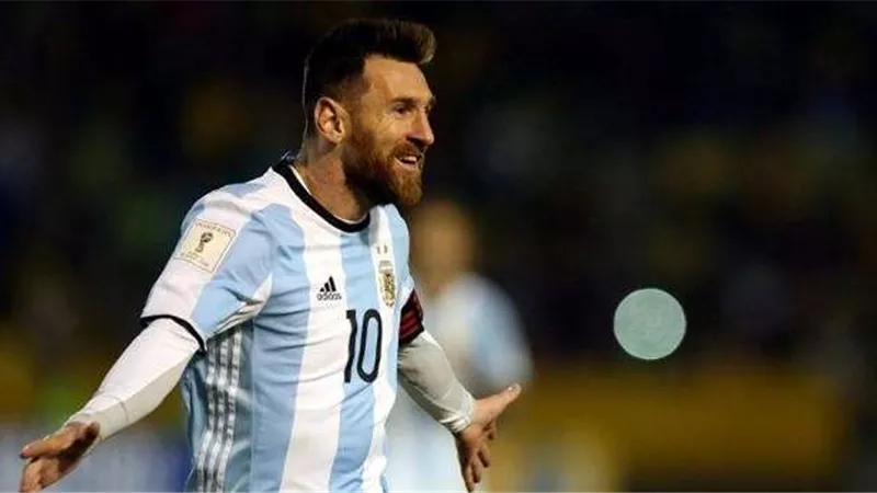 «ميسي» يتقدم للأرجنتين بهدف في شباك نيجيريا بالشوط الأول