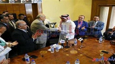 وفد الأميرة «صيتة بنت متعب» يكرم موسى مصطفى موسى