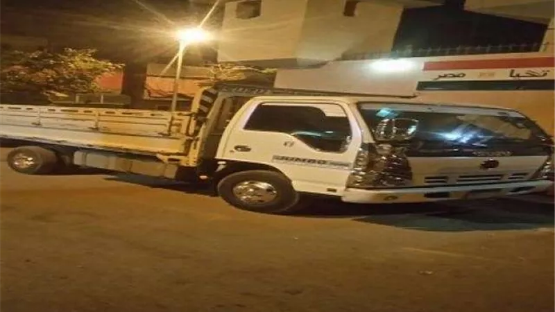 ضبط شخصين أثناء تهريبهما 6 أطان دقيق بحلوان