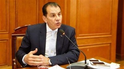 حاتم باشات: برنامج الحكومة ركز على القضايا التي تخدم المواطن