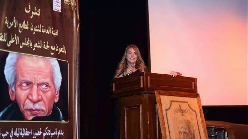 سارة لعمارتي : ليلة عشاق ”الفاجومي” حالة خاصة لعشاقه
