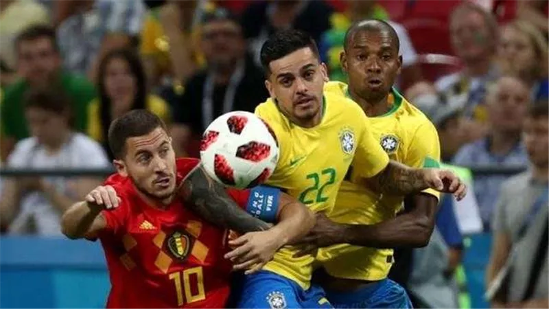 بلجيكا تتقدم على البرازيل بهدفين دون رد في الشوط الأول