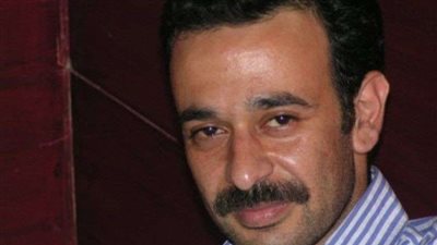 عمرو بدر: قرار الحكومة بدمج الصحف القومية مثير للقلق