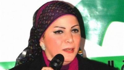 مواطنون يتفاعلون مع استمارة 