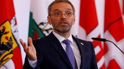النمسا تسحب الحماية القنصلية لمواطنيها الدواعش