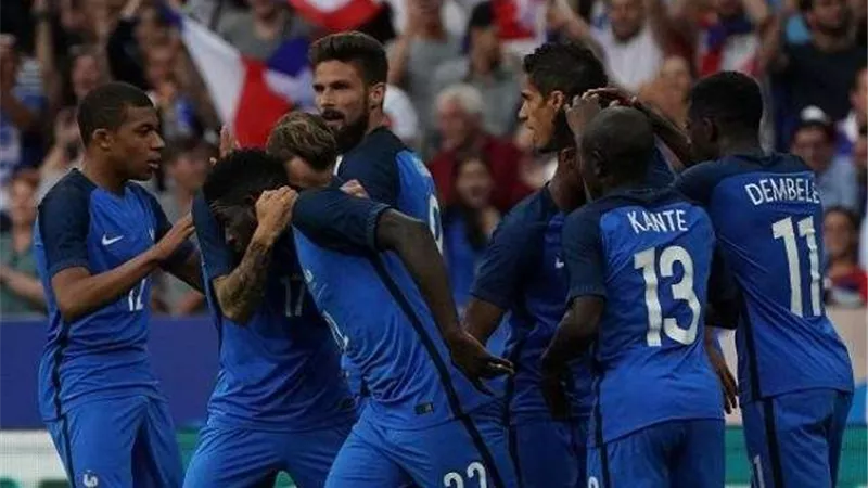 «أومتيتي» يفتتح أهداف فرنسا في شباك بلجيكا (فيديو)